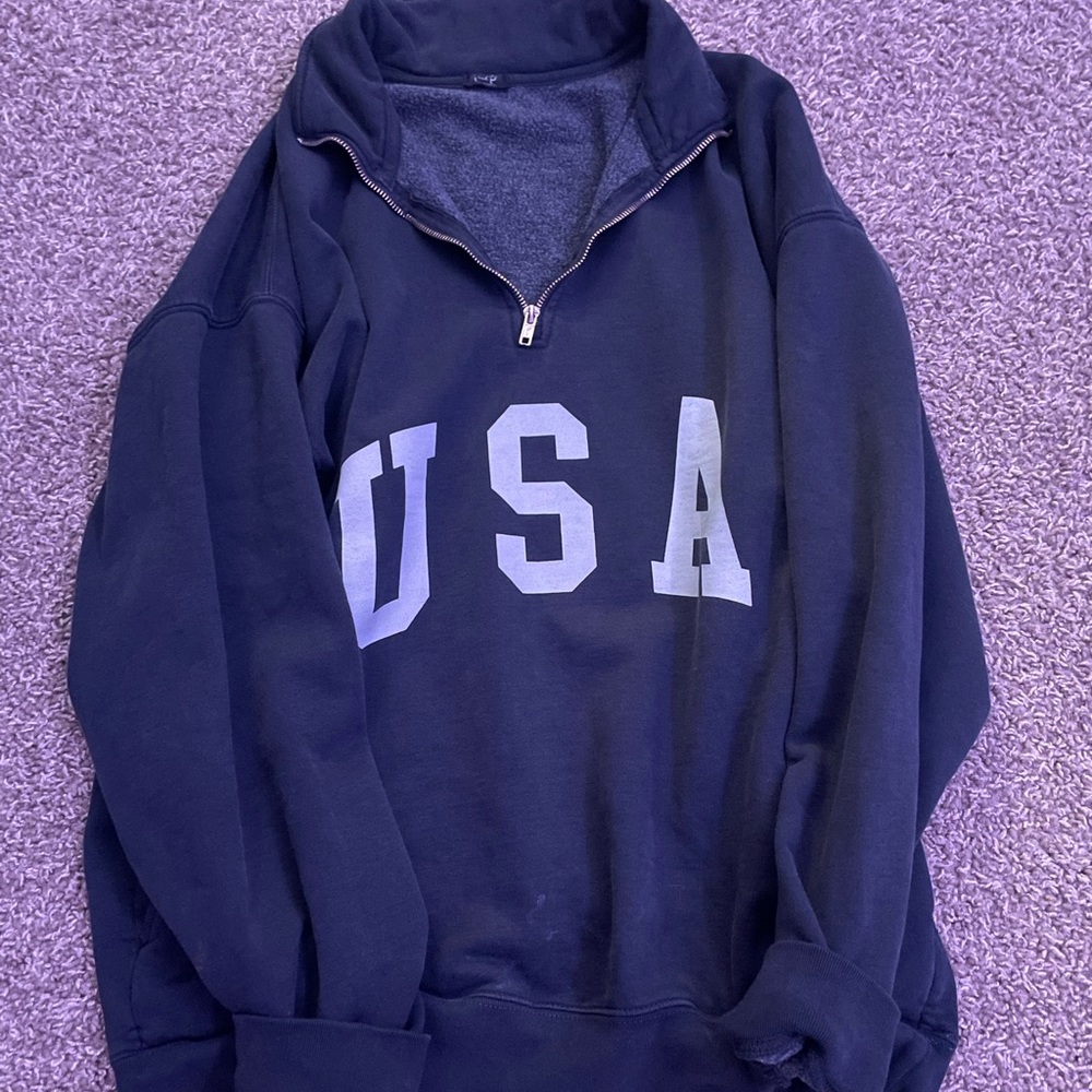 Brandy Melville USA quarter zip